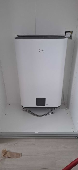 Nowy bojler elektryczny podgrzewacz wody 80L SLIM 2kw WIFI Midea