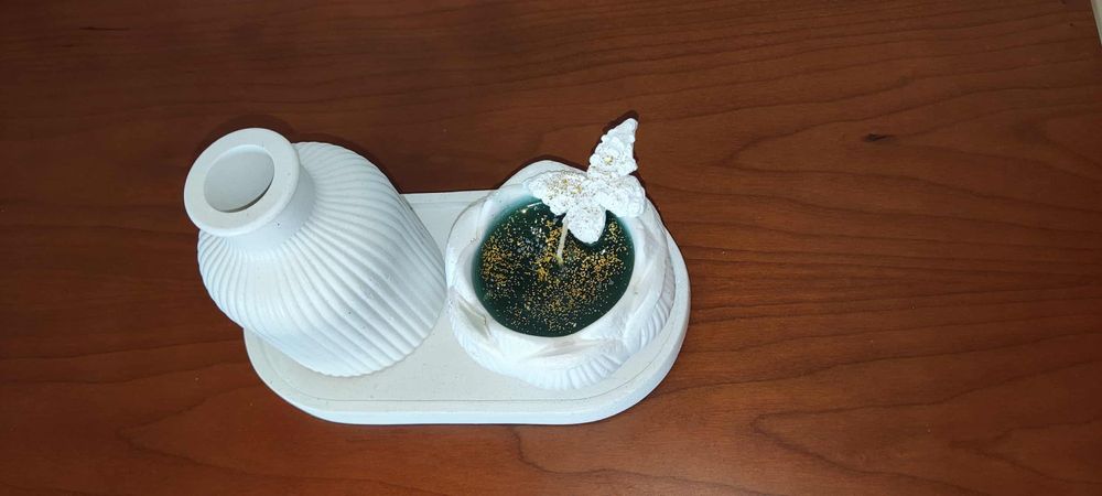 Conjunto de gesso e velas artesanais