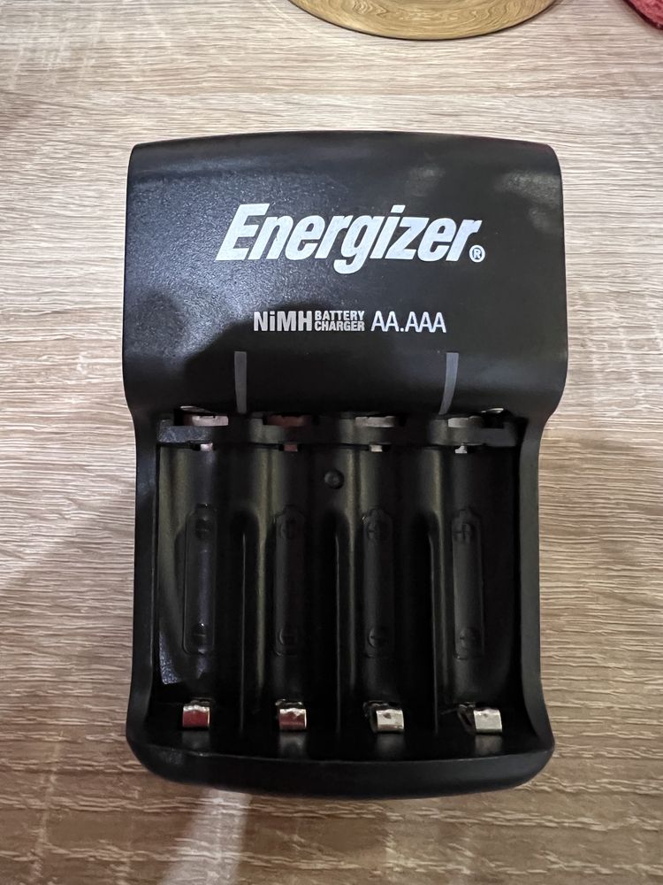 Ładowarka do baterii Energizer