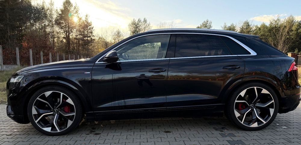 Audi Q8 Audi Q8 s-line. F-vat23% cena brutto