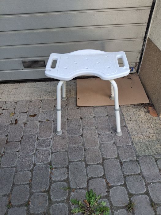 Krzesło pod prysznic