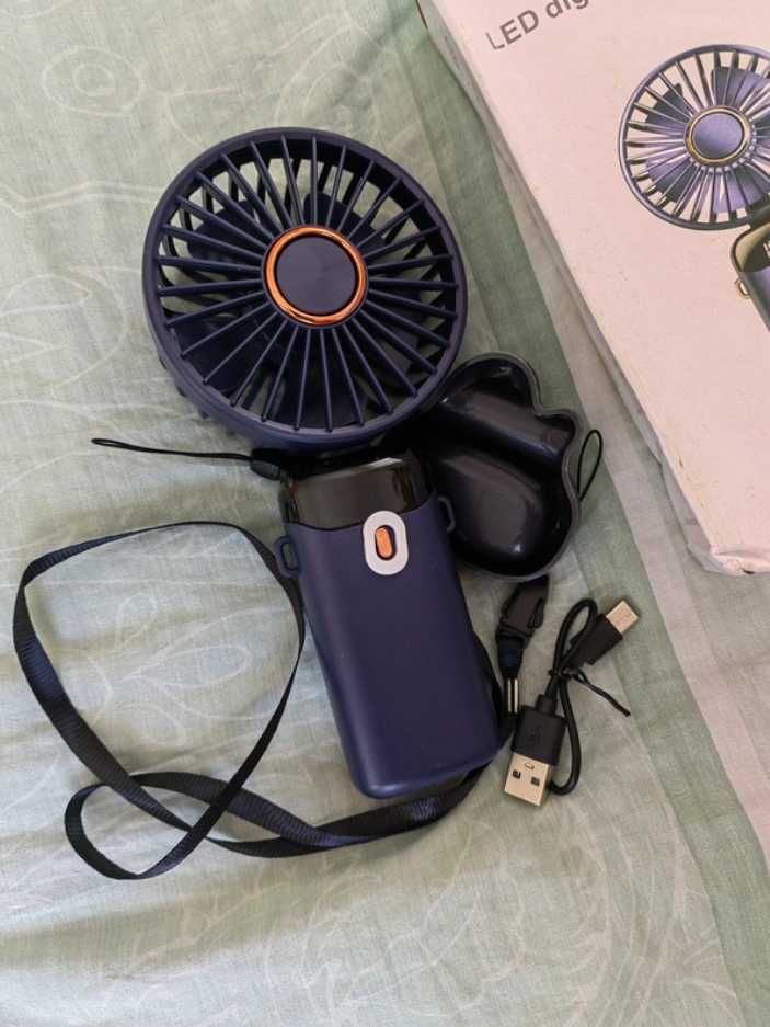 Mini wiatrak ręczny USB-C mini składany niebieski