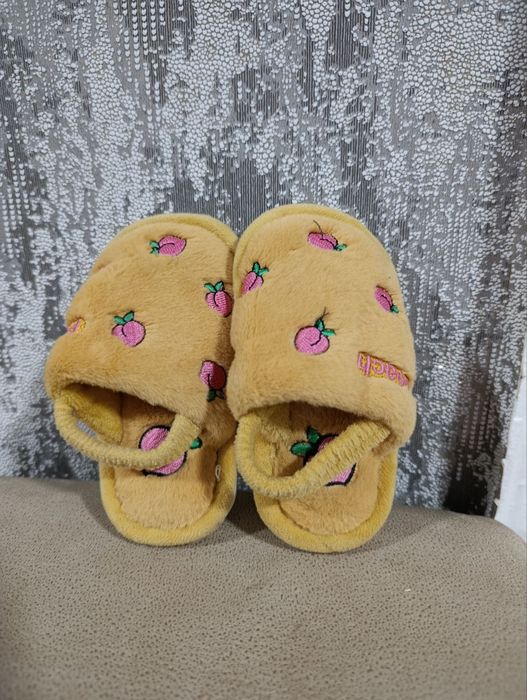 Взуття для дівчинки від 1-3 років