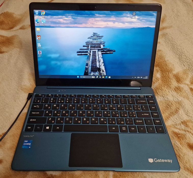 Gatewey 141-10bl/Full IPS/ i5-1135G7/16GB/256 SSD/Intel IrisG7 Xe 4GB