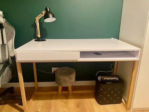 Biurko Varese Białe 126x64, 1x72/79 plus lampka