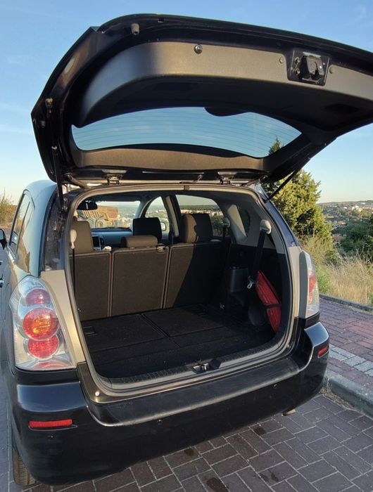 Toyota Corolla Verso 2.2 D4D