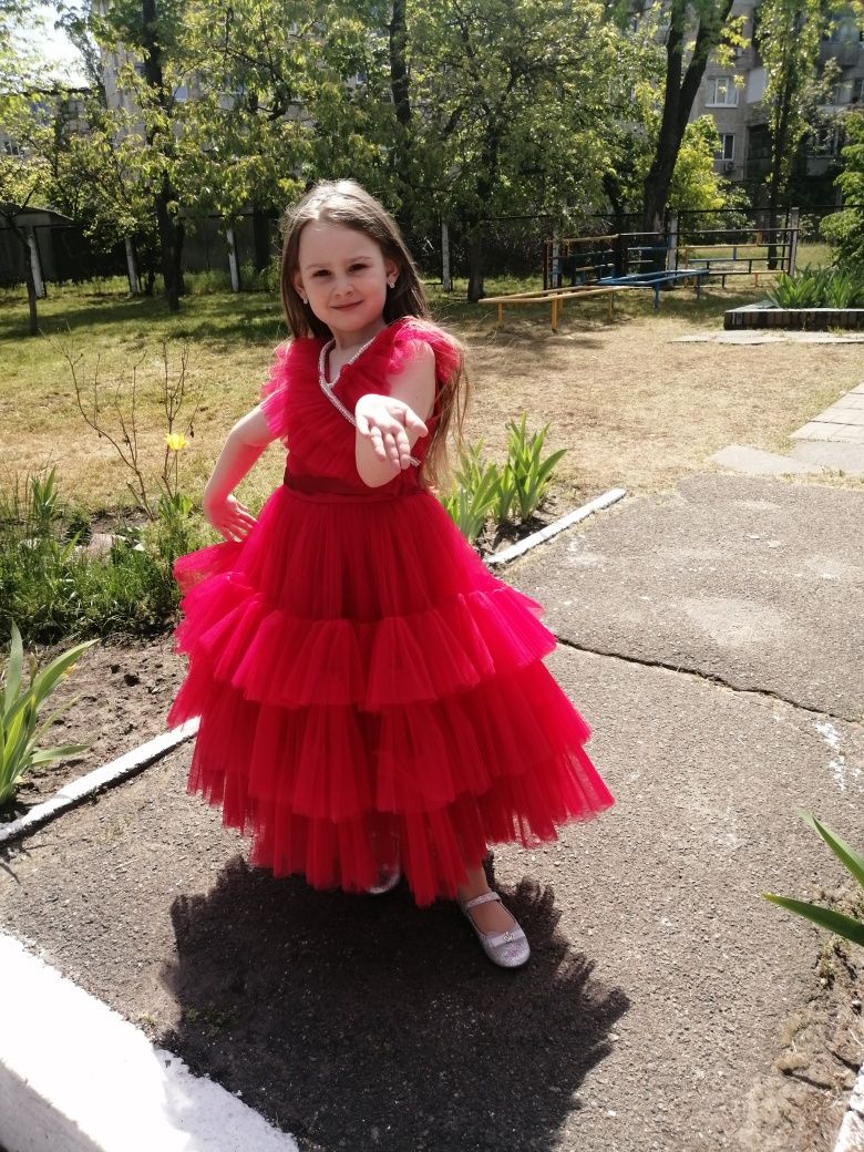Святкова сукня на выпускной в сад 122 рост