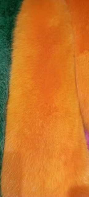Skóra z lisa bialego farbowane na kolor pomarańczowy