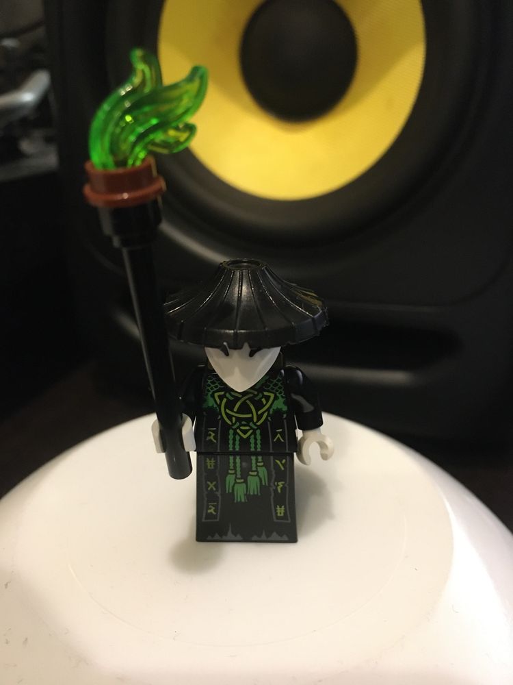 Figurka LEGO Ninjago Czarownik Czaszek njo691