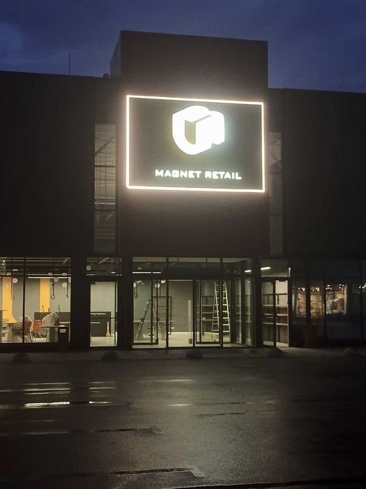 Облицовка зданий фрезерованными композитными панелями