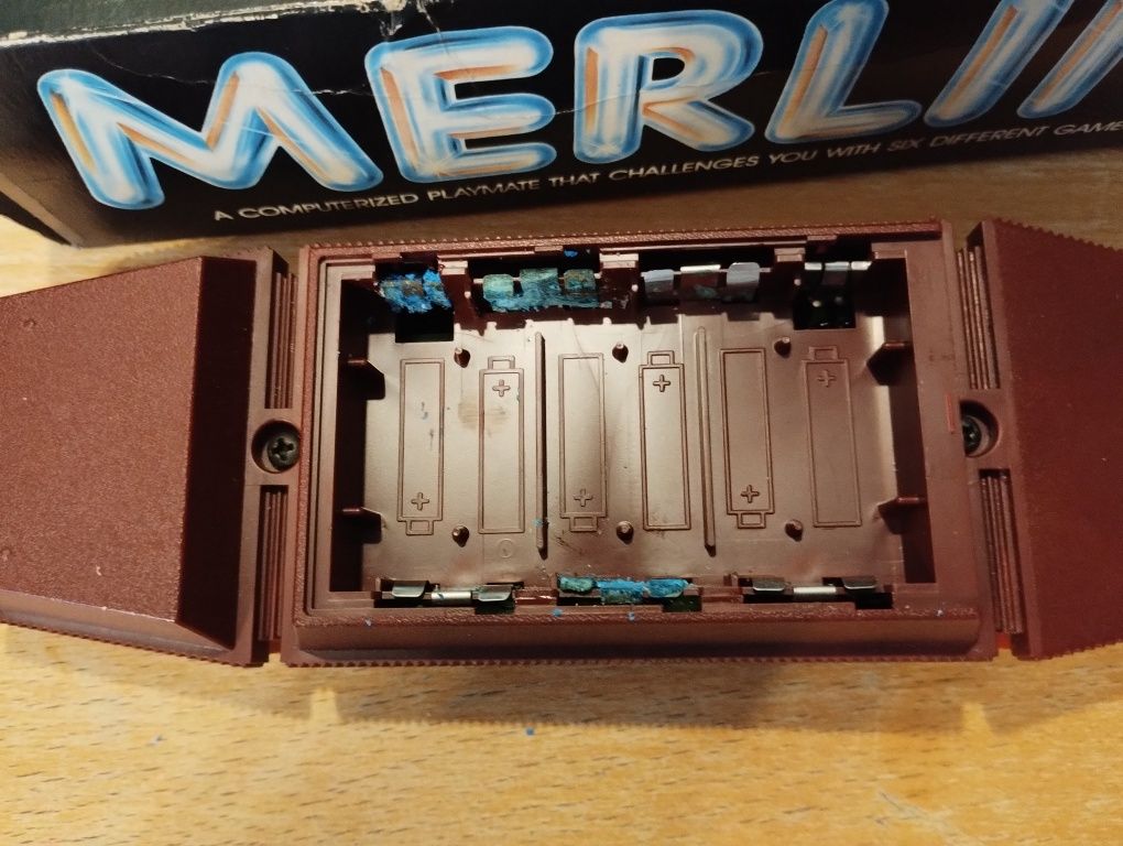 Retro Vintage konsola do gier Merlin - rzadkość