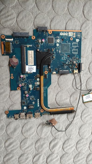 Материнська плата для ноутбука