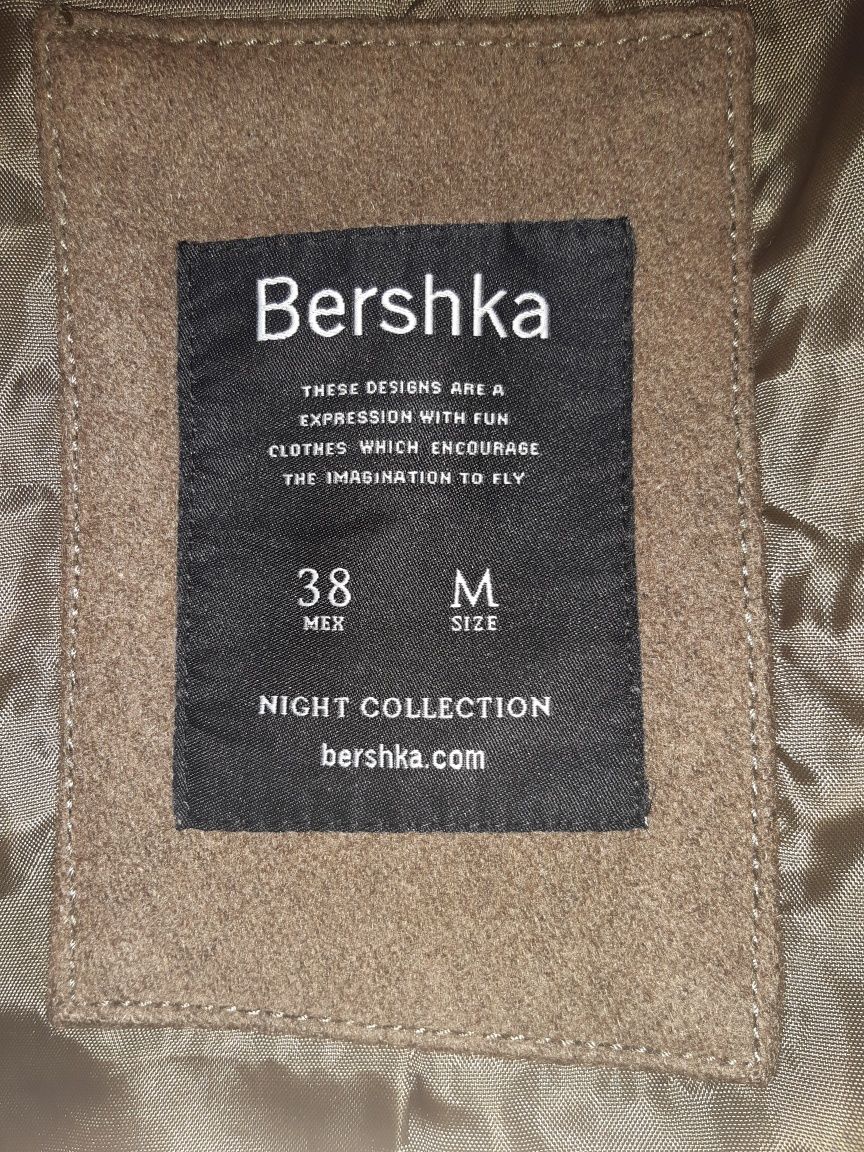 Casaco Bershka Verde tipo militar