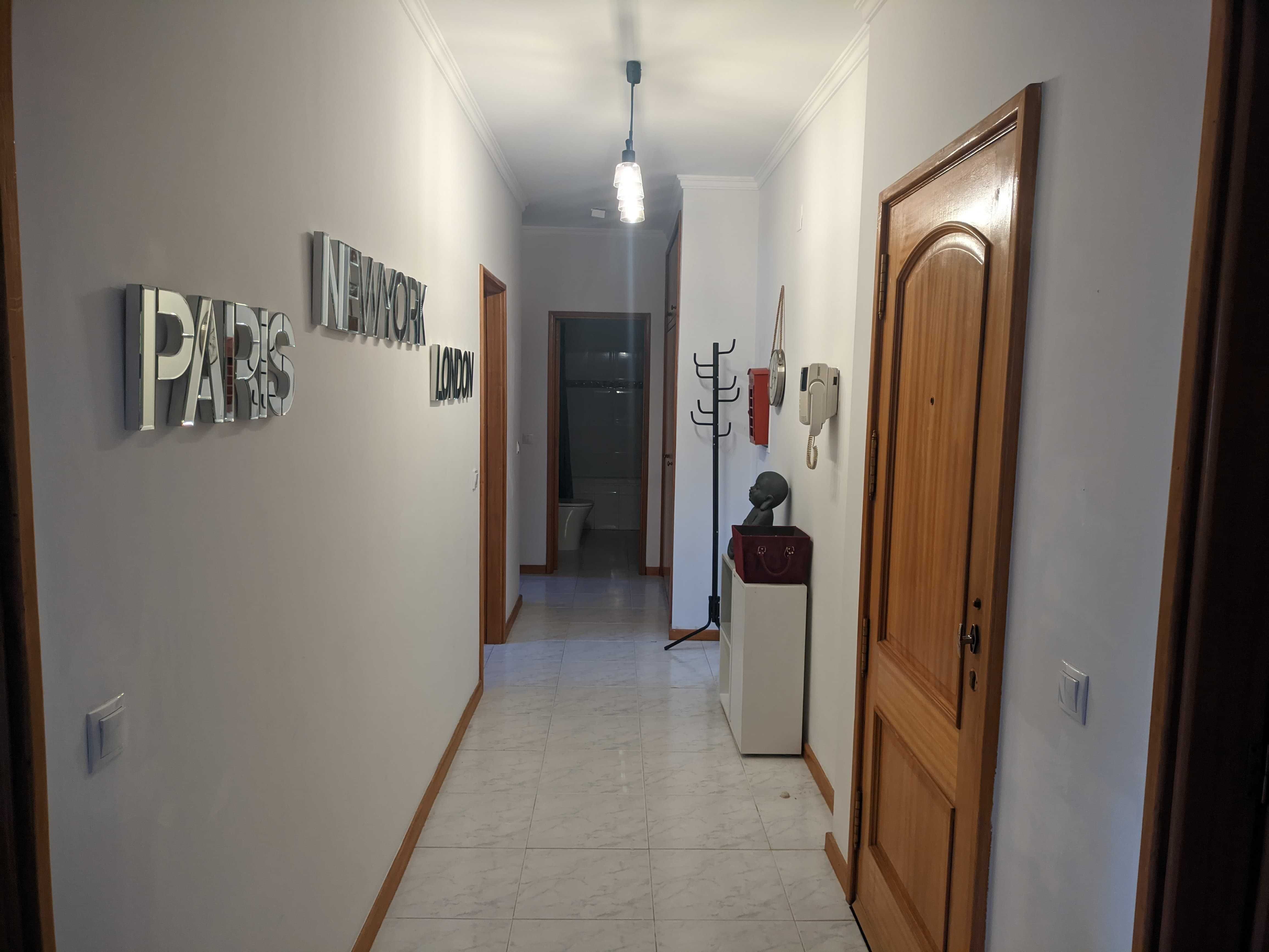 Quartos para aluguer - Madalena