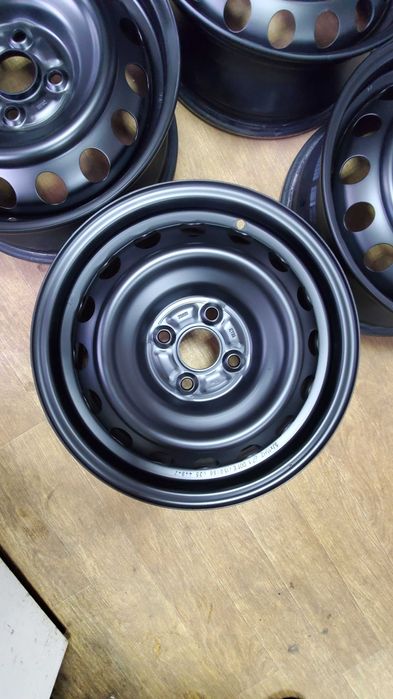 Диски 4 100 R15 Toyota Yaris, Corolla, Spade 5J, ET 39, ЦО 54,1