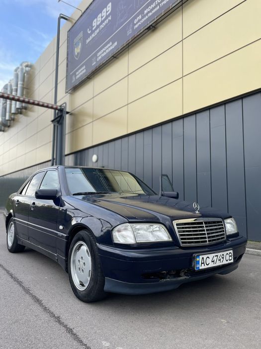 Продаю мерседеса 1.8 газ/бенз