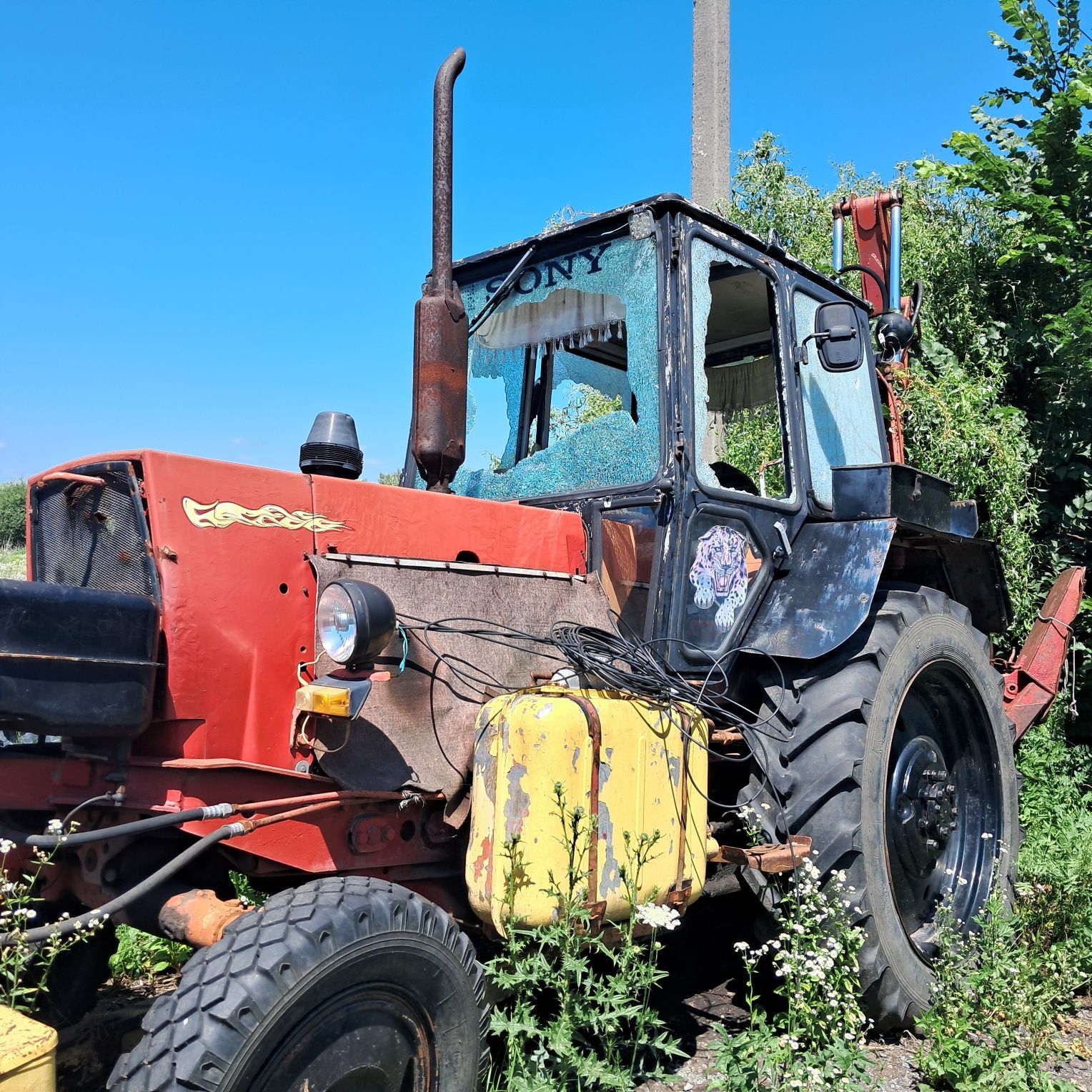 Продам трактор ЮМЗ экскаватор.