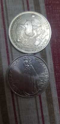 Moedas de prata e moedas de coleção