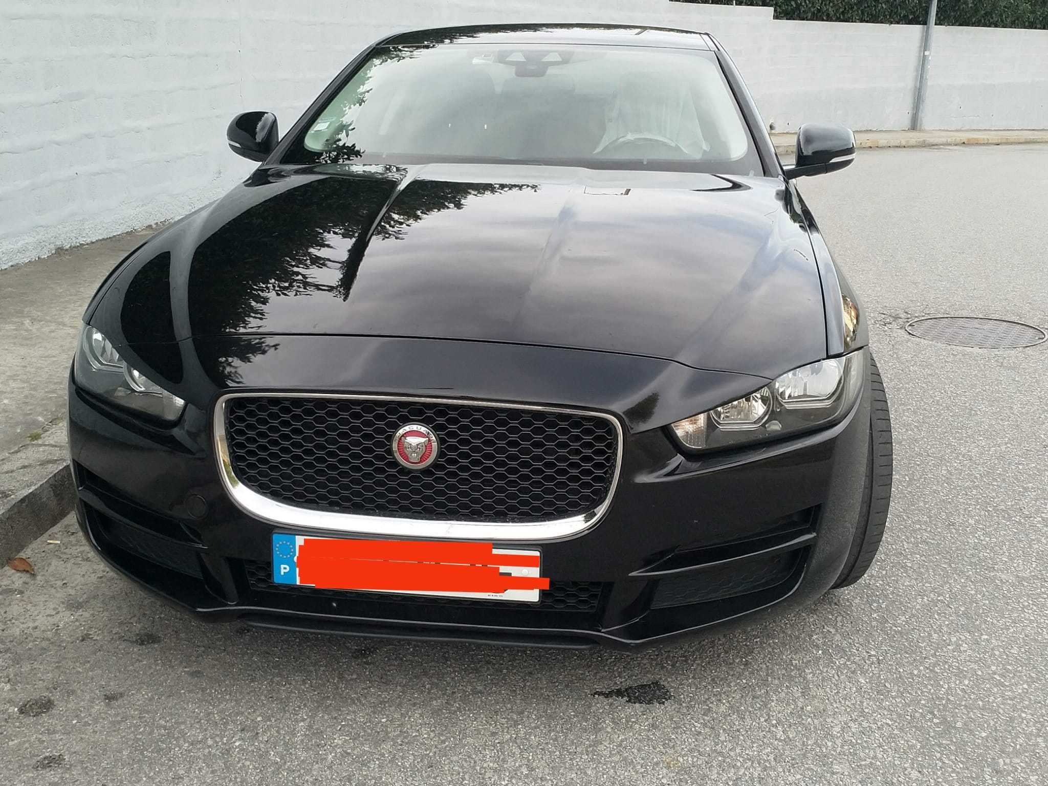 Jaguar XE 2.0 - espetacular