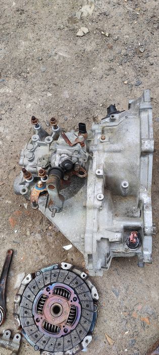 Mitsubishi outlander 2.0Б 01-08 рік. Коробка роздатка міст задній.