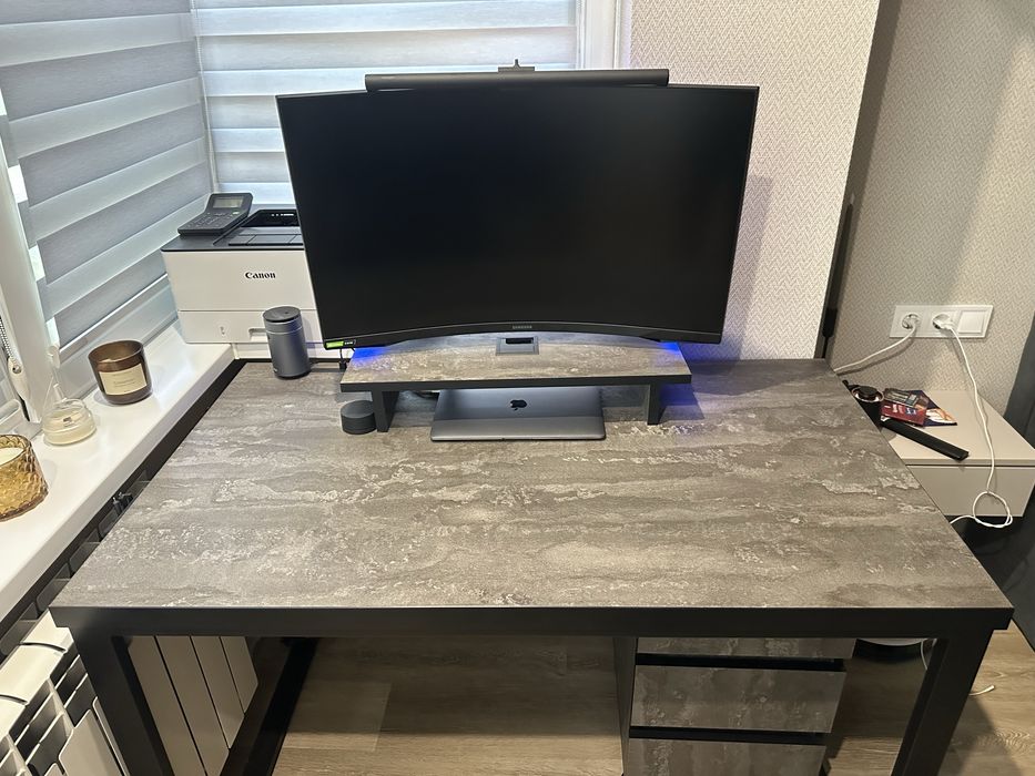 Офісний стіл лофт