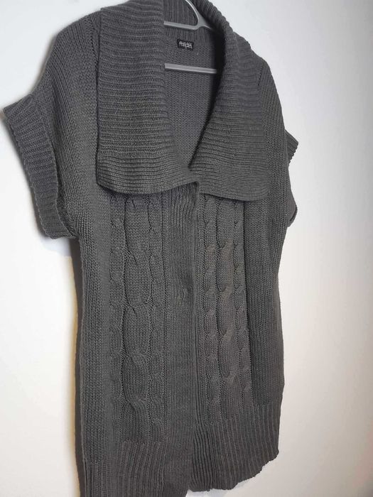 Ciemno szara narzutka damska z krótkim rękawkiem kardigan Plus Size 50