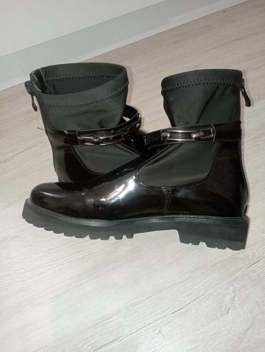 Дитячі ботиночки 35 розміру для дівчаток