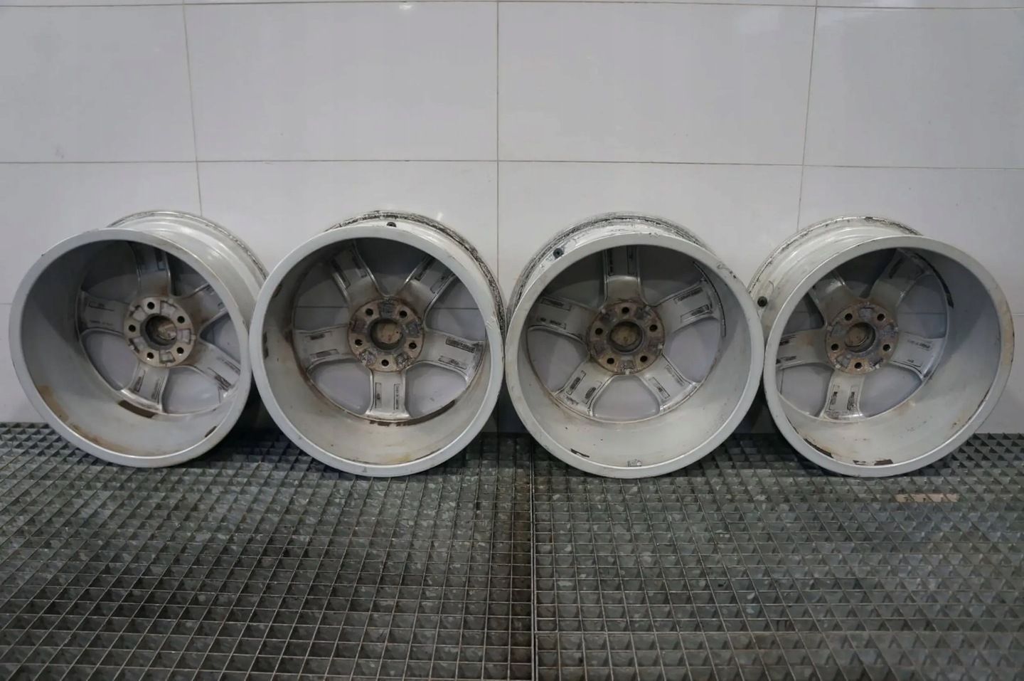 FELGI ALUFELGI KOŁA R17 17 5X112 7.5&quot; ET 28 AUDI A5 A4 A6
