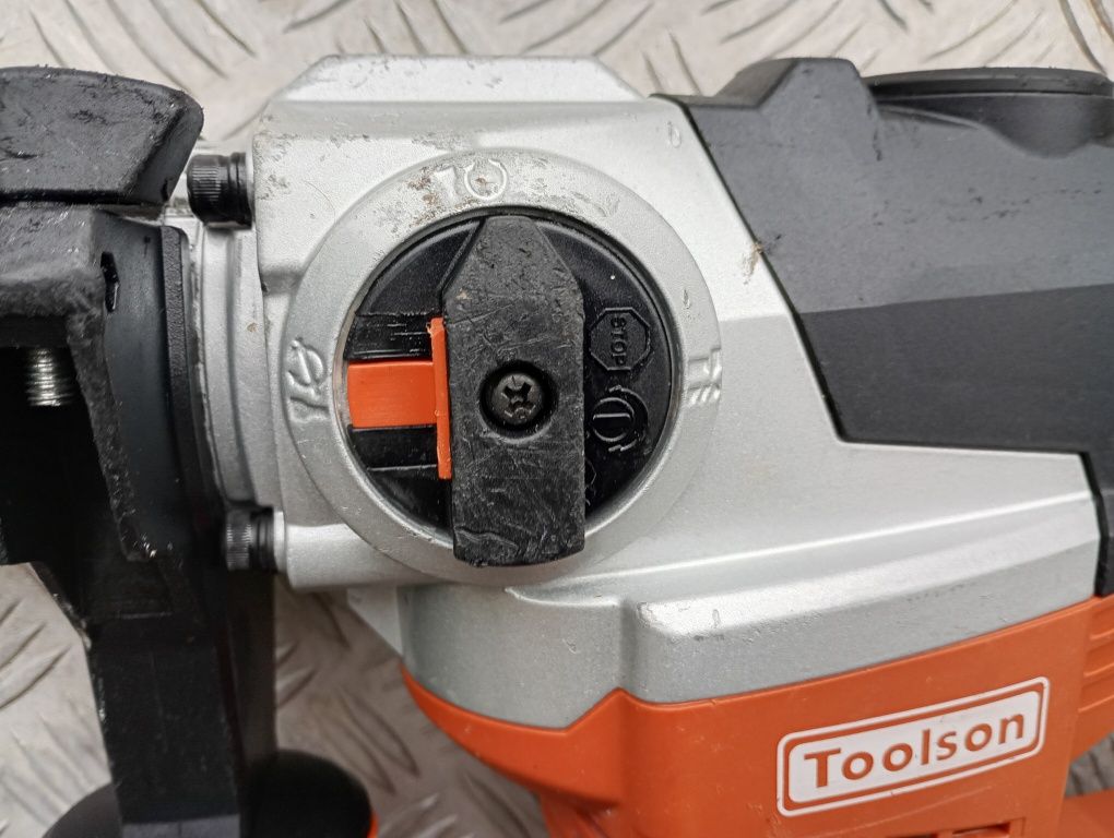 Młotowiertarka Einhell Toolson PRO HM 9
