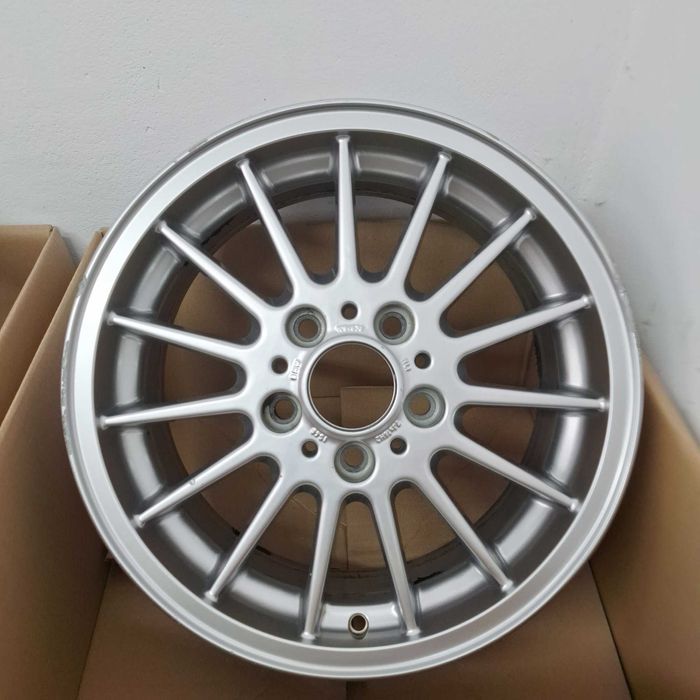 Oryginalne Felgi aluminiowe 16'' BMW E36 E46 5x120 7J ET46 FA0136