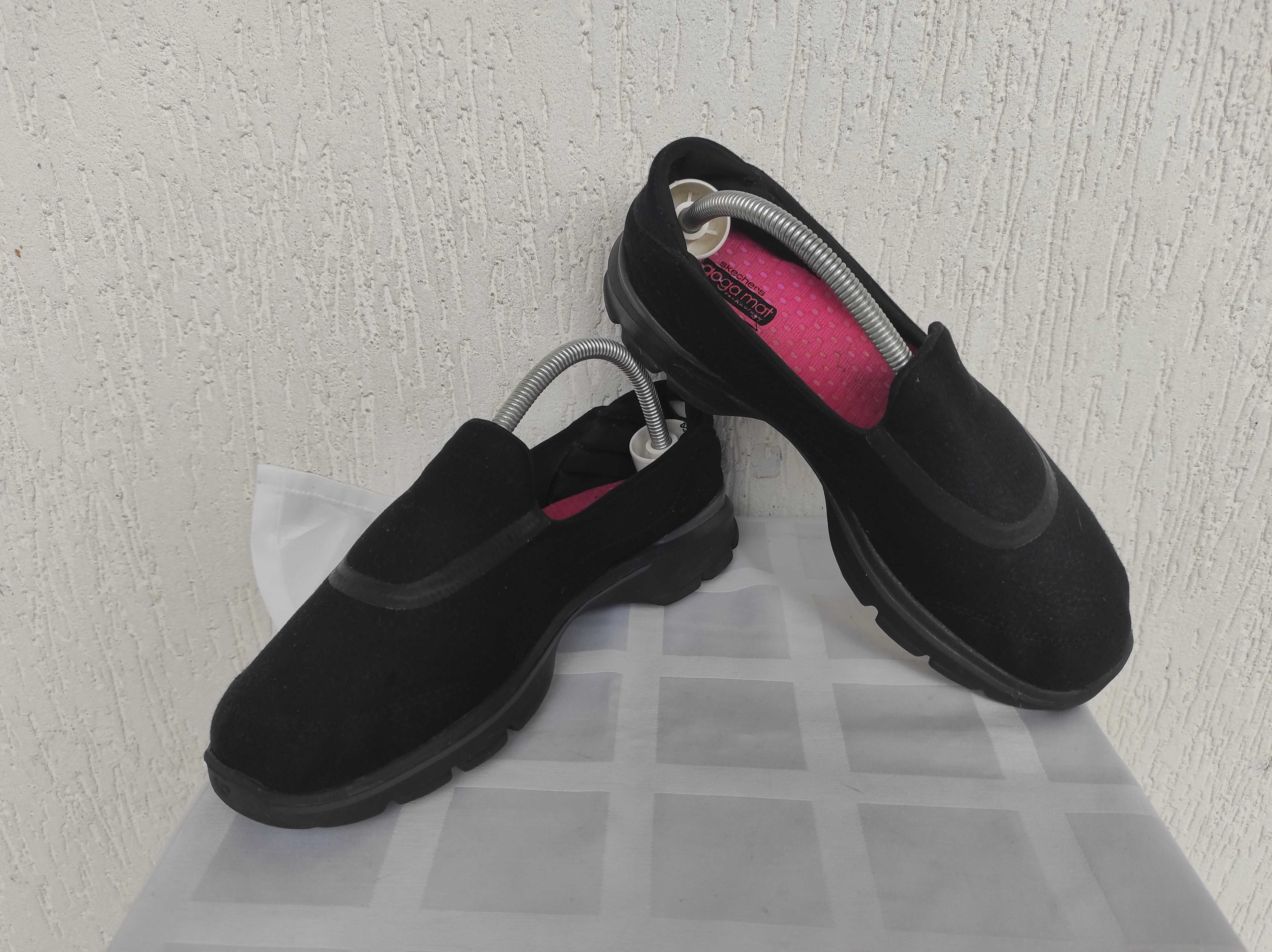 Мокасини текстильние Skechers Goga Pillars р.38