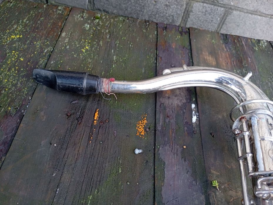 Продам саксофон.