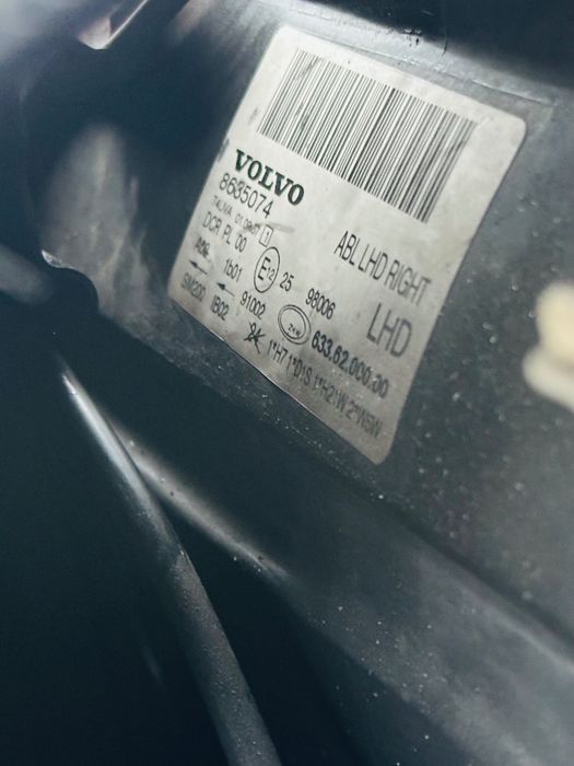 Farol direito volvo s80/ V70/ XC70