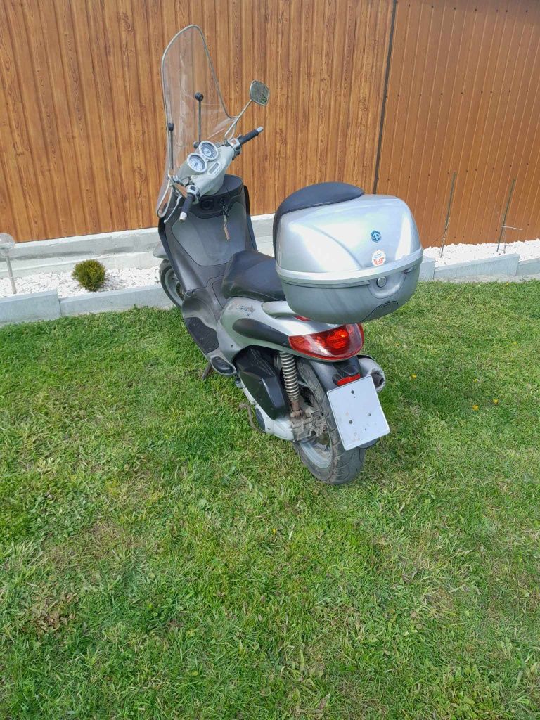 Skuter piaggio Beverly 125