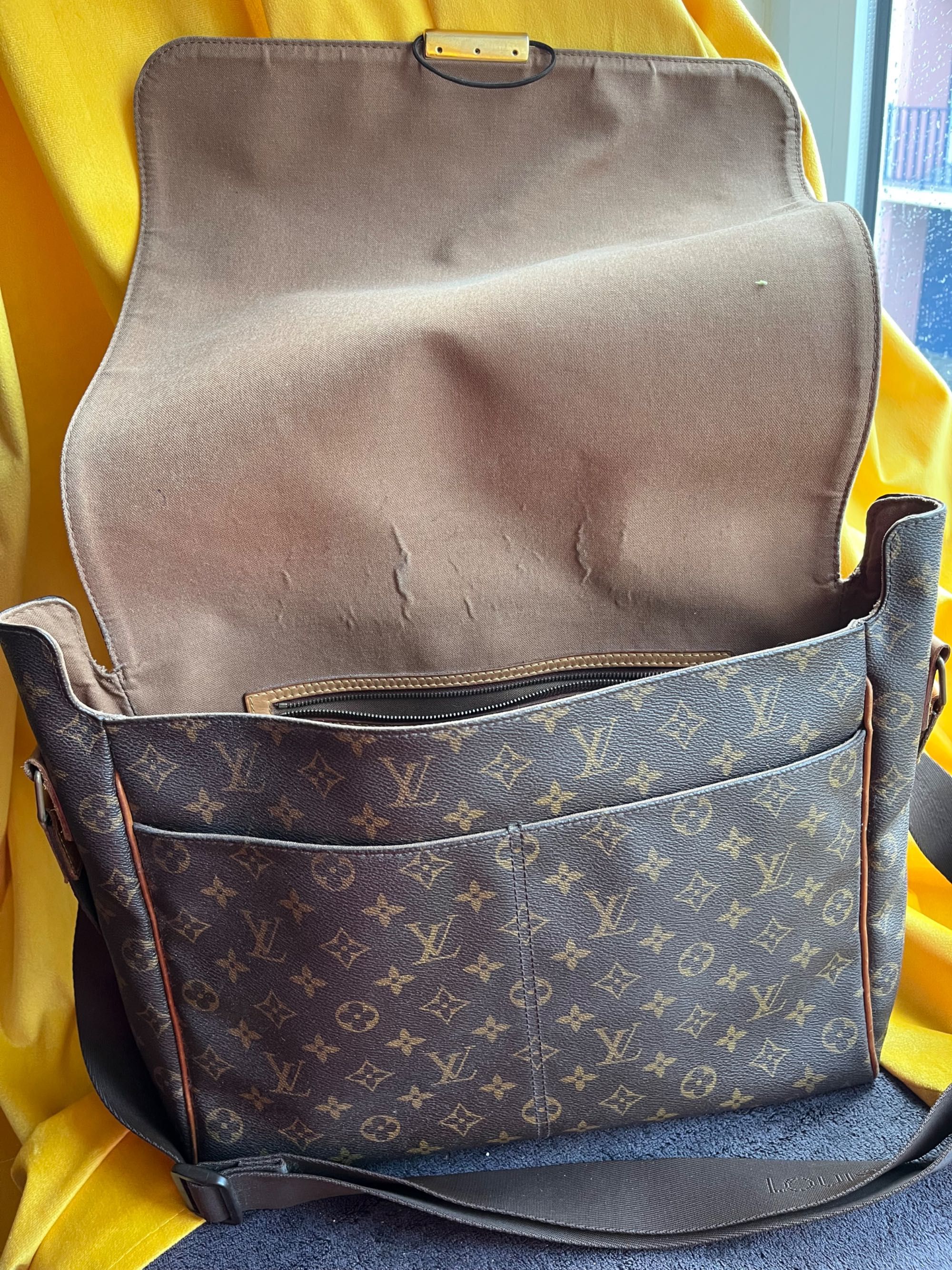 Louis Vuitton mala computador