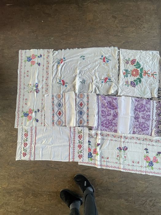 Різні настіні вишиванки