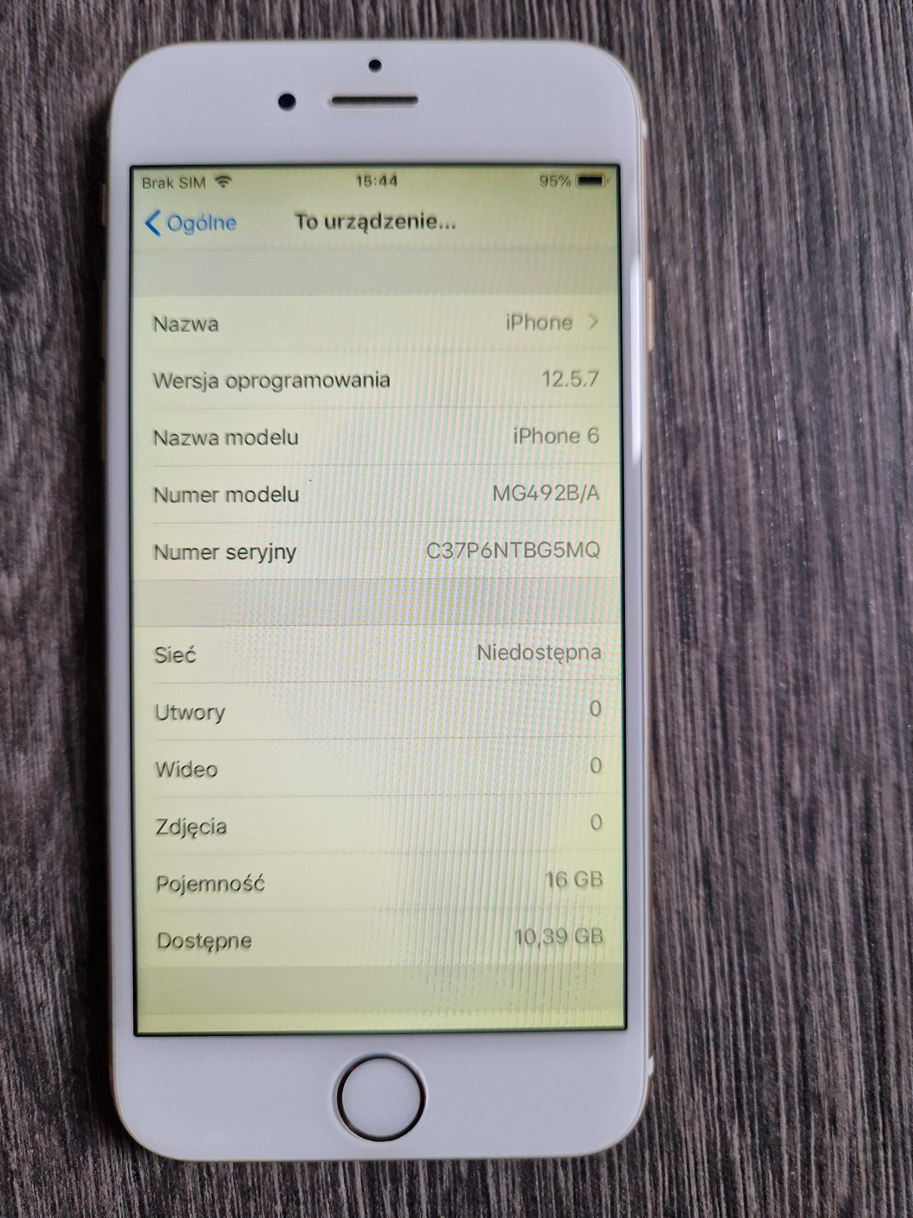 iPhone 6 16GB. bateria 88%, futerał THULE, słuchawki, ładowarka, kabel