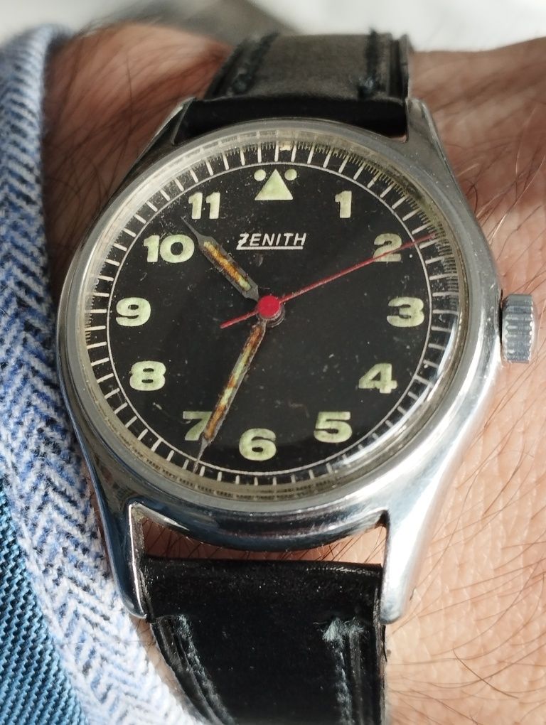 Oryginalny szwajcarski zegarek Zenith Pilot z cal. 12-4 P-6-50