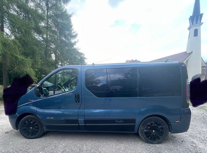 Renault Trafic 1,9 dci Passendger 7 osobowy