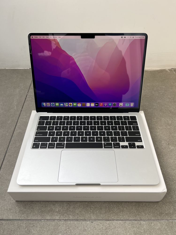 900$ MacBook Air 13" 2022 MLXY3 M2 / 8 GB / 256gb SSD ЯК НОВИЙ