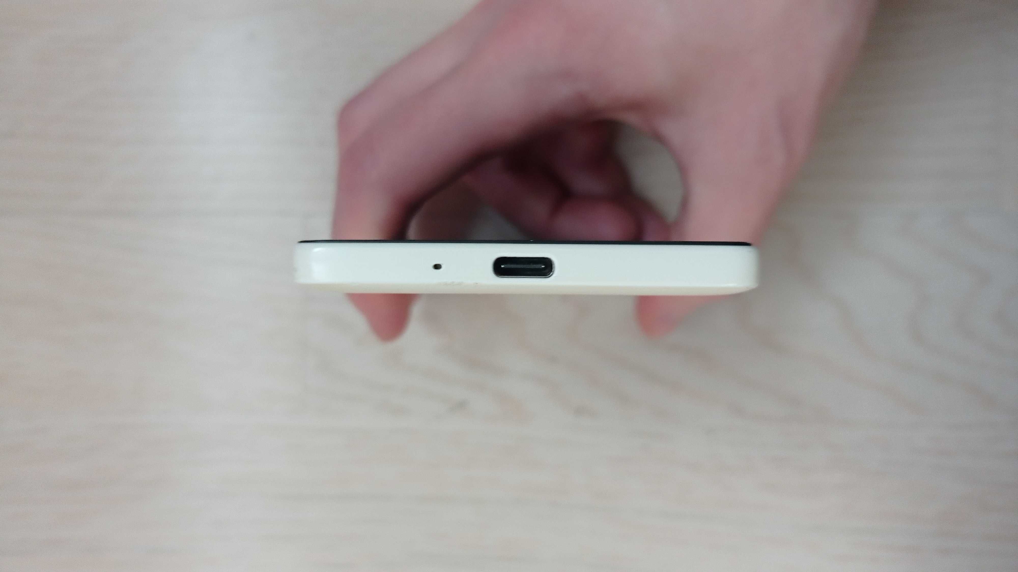 Стартфон Xiaomi Mi4c