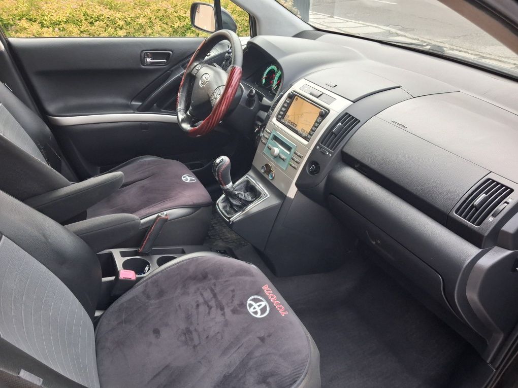 Toyota Corolla Verso 2.0 D4D | 7-osobowa | Stan bdb | Klima |