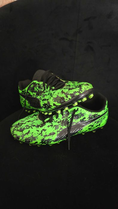 Chuteiras como novas