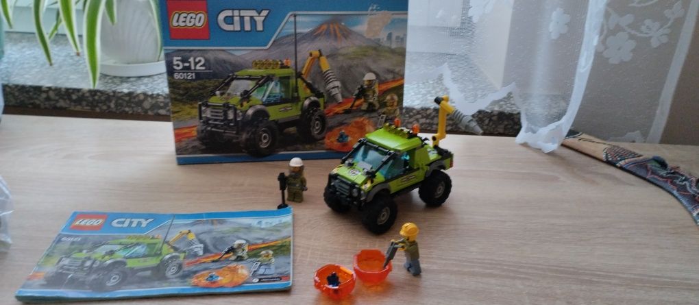 Klocki LEGO City 60121 Pojazd badawczy wulkanologów