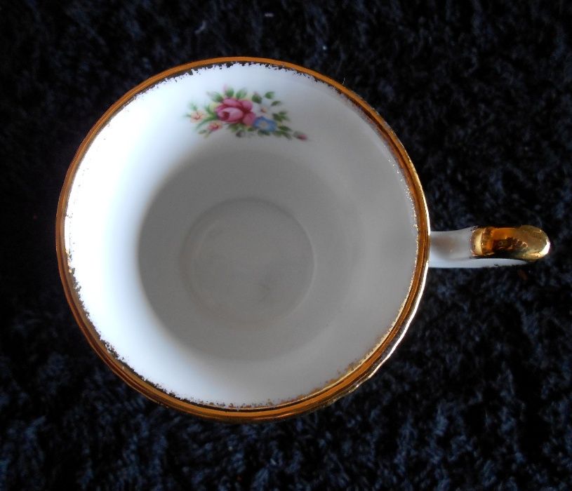 Chávena - Queen`s Fine Bone China (Made in England)
