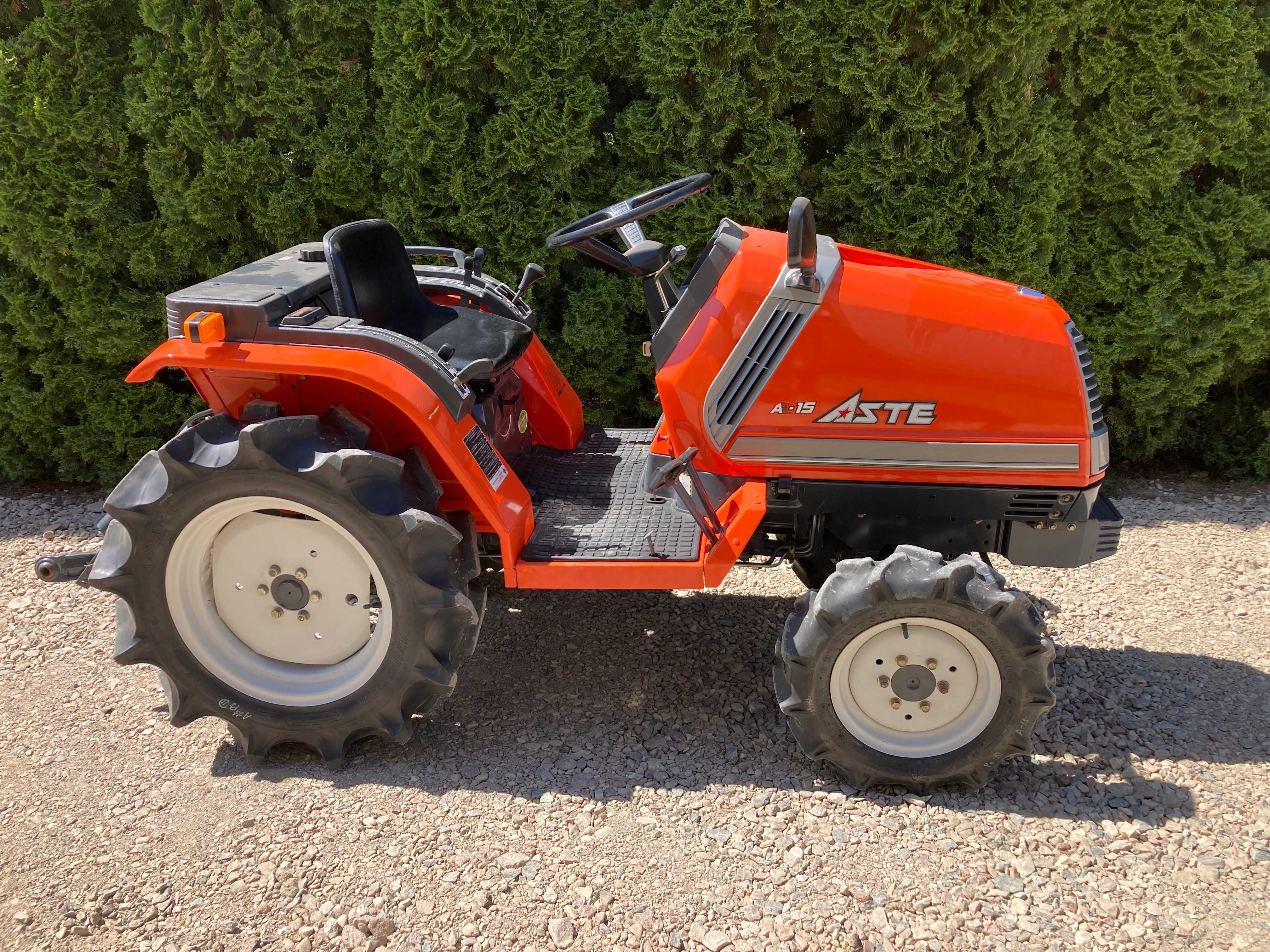 Mini Traktor Ogrodniczy Kubota Aste A15 4x4