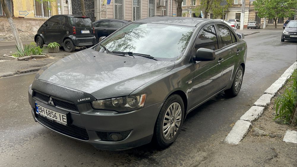 Продам лансер 10й