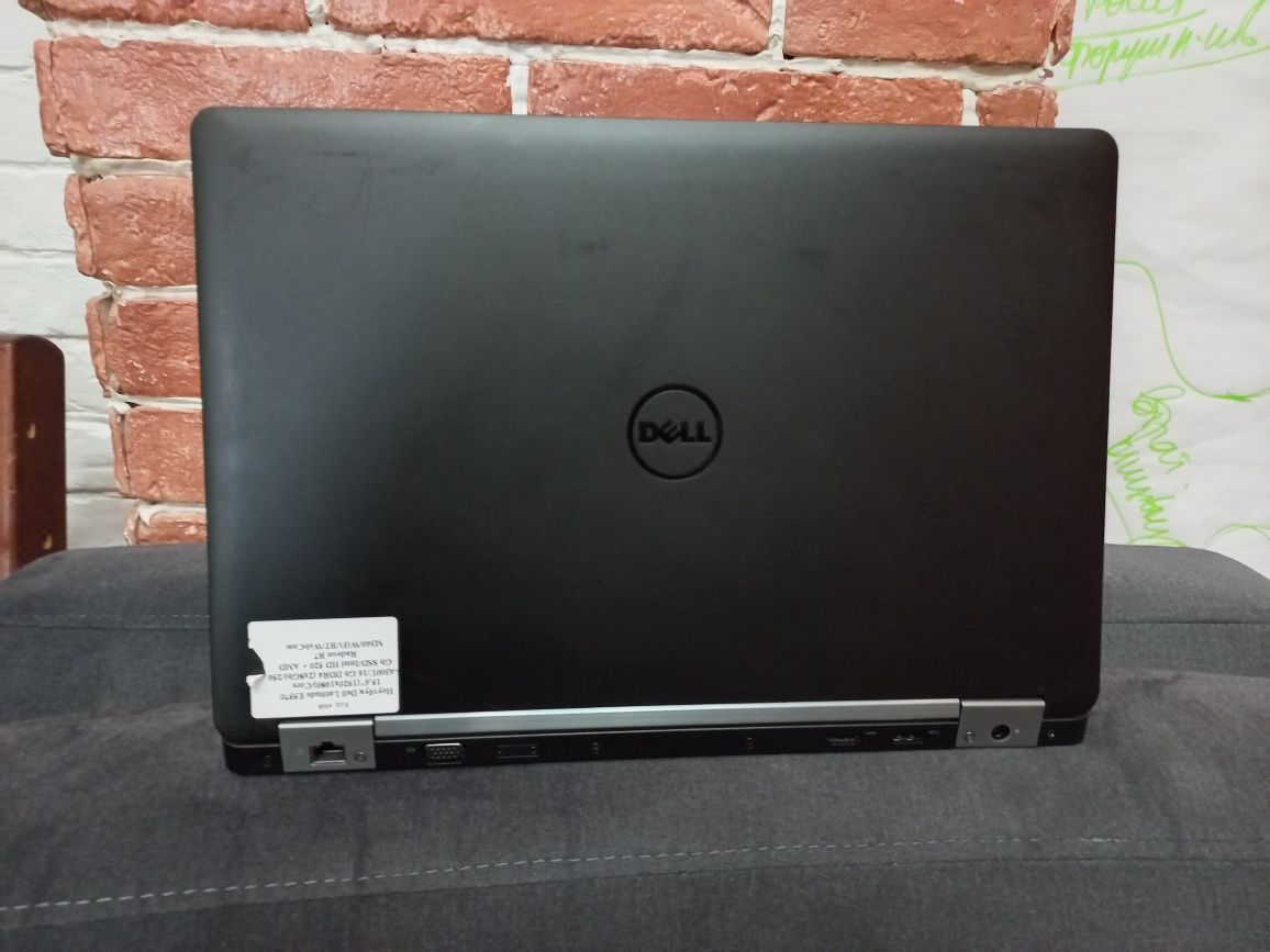 Ноутбук Dell Latitude E5570, 16GB RAM, 256 SSD, Core i5, Radeon R7 2GB