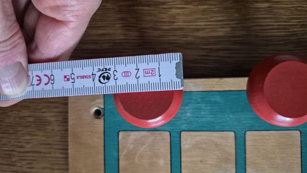 Wieszak drewniany dla dziecka