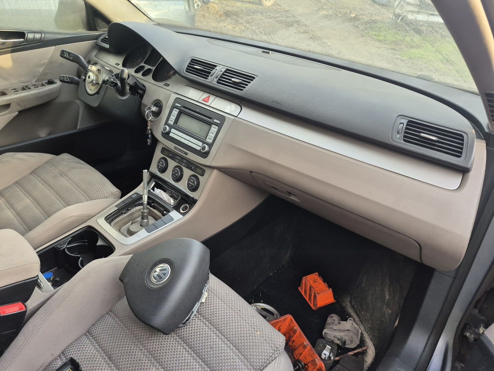 Kokpit deska rozdzielcza poduszki pasy vw passat b6